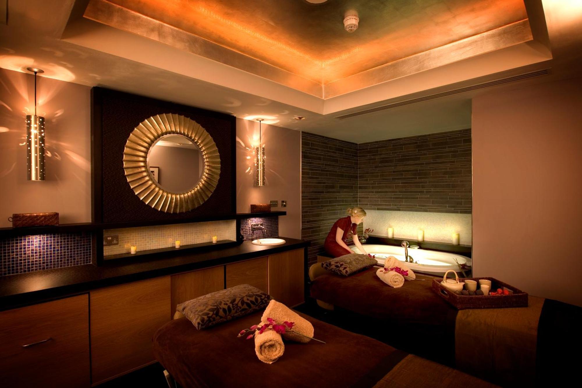 Grosvenor Pulford Hotel & Spa Dış mekan fotoğraf